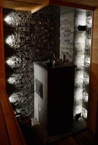 Печь для бани ИзиСтим Анапа в полноценном кожухе Пироксенит